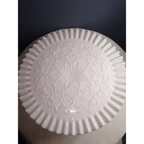 Fenton Milk Glass Spanish Lace Cake Stand - Picture 5 of 7
